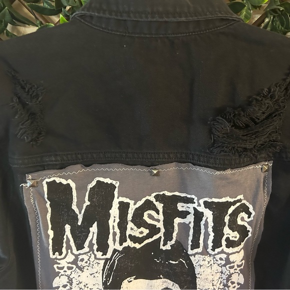 UPCYCLED one of a kind, MISFITS Music Denim Jacket - Picture 5 of 6